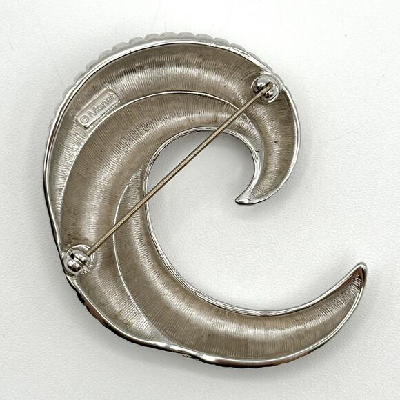 Monet Rams Horn Brooch Vintage Silver Tone Modernist Ribbed C-Shaped Pin Signed - Picture 5 of 13